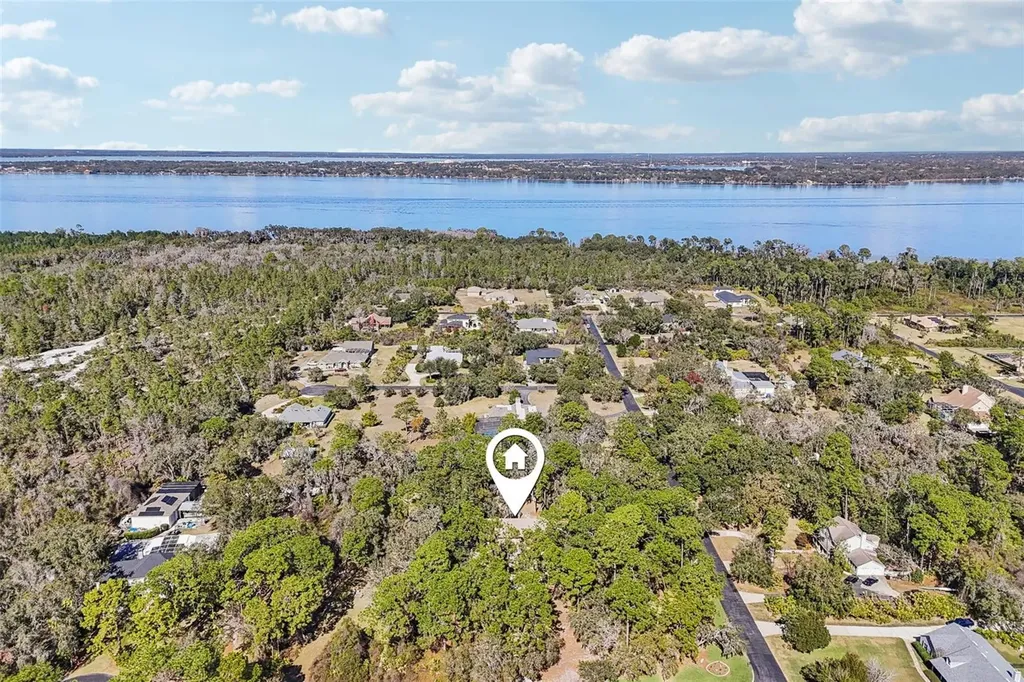 29207 Old Mill W Tavares FL 32778