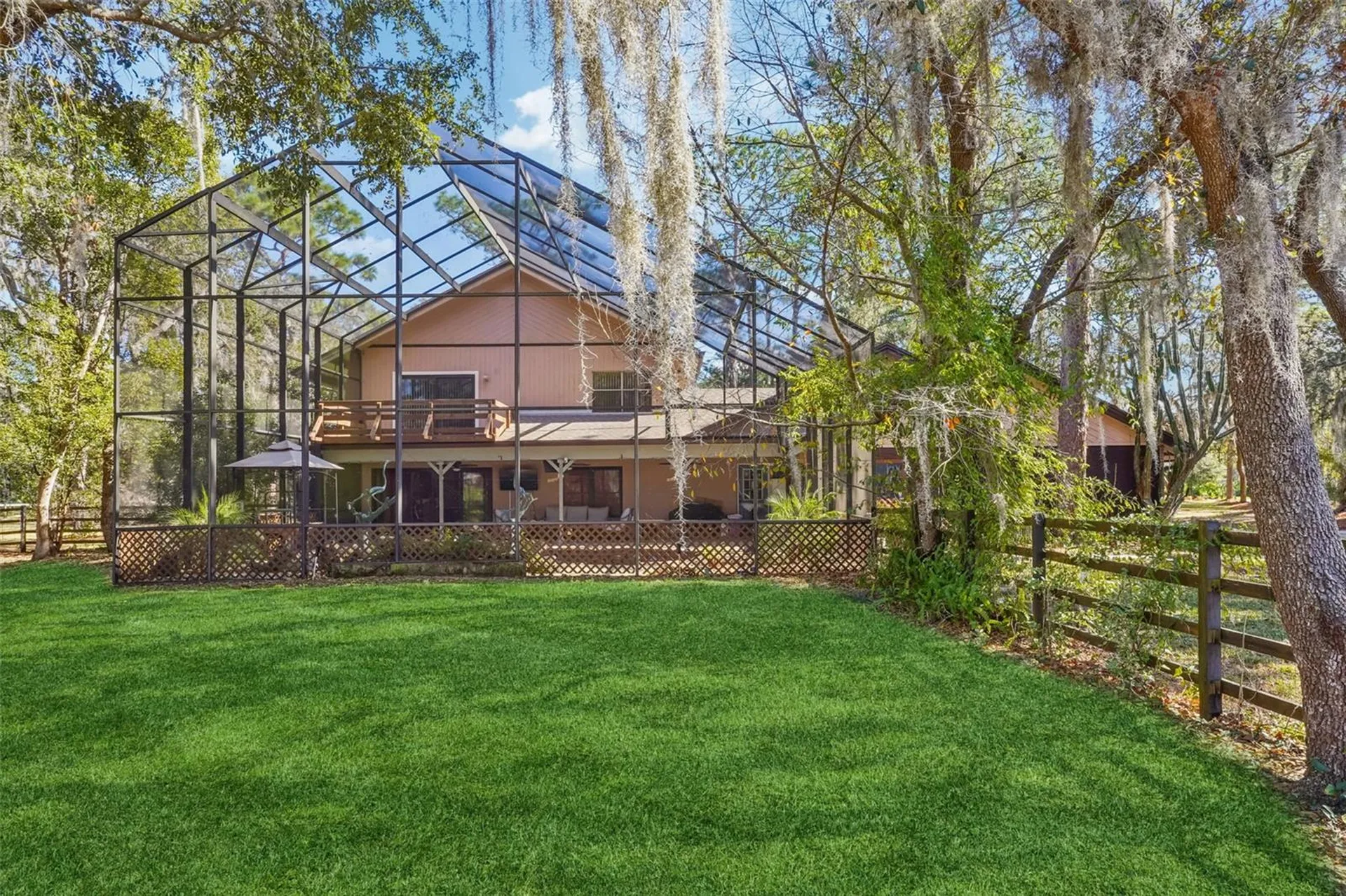 29207 Old Mill W Tavares FL 32778