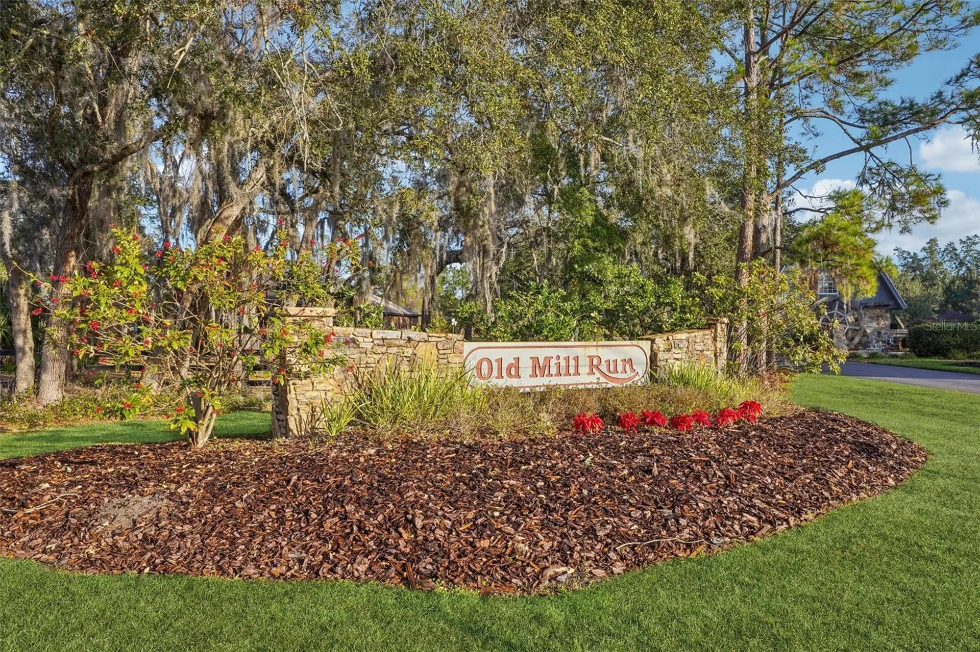 29207 Old Mill W Tavares FL 32778