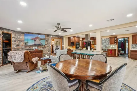 29207 Old Mill W Tavares FL 32778