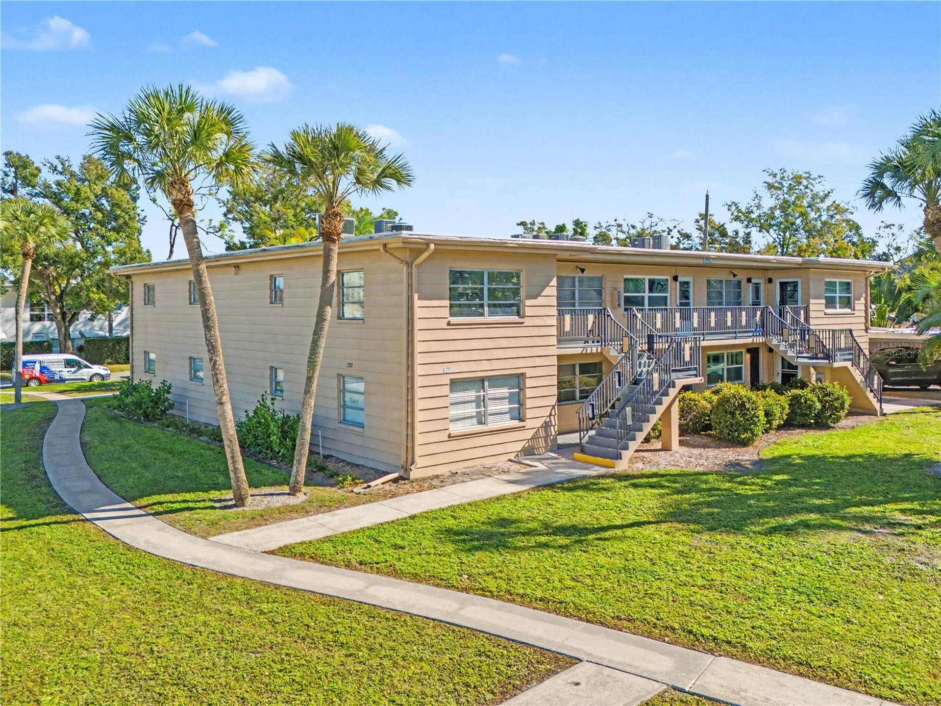 200 36th Avenue N St Petersburg FL 33704