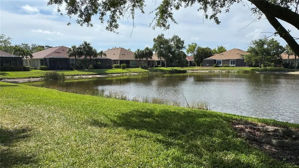7338 Skybird Road Bradenton FL 34209
