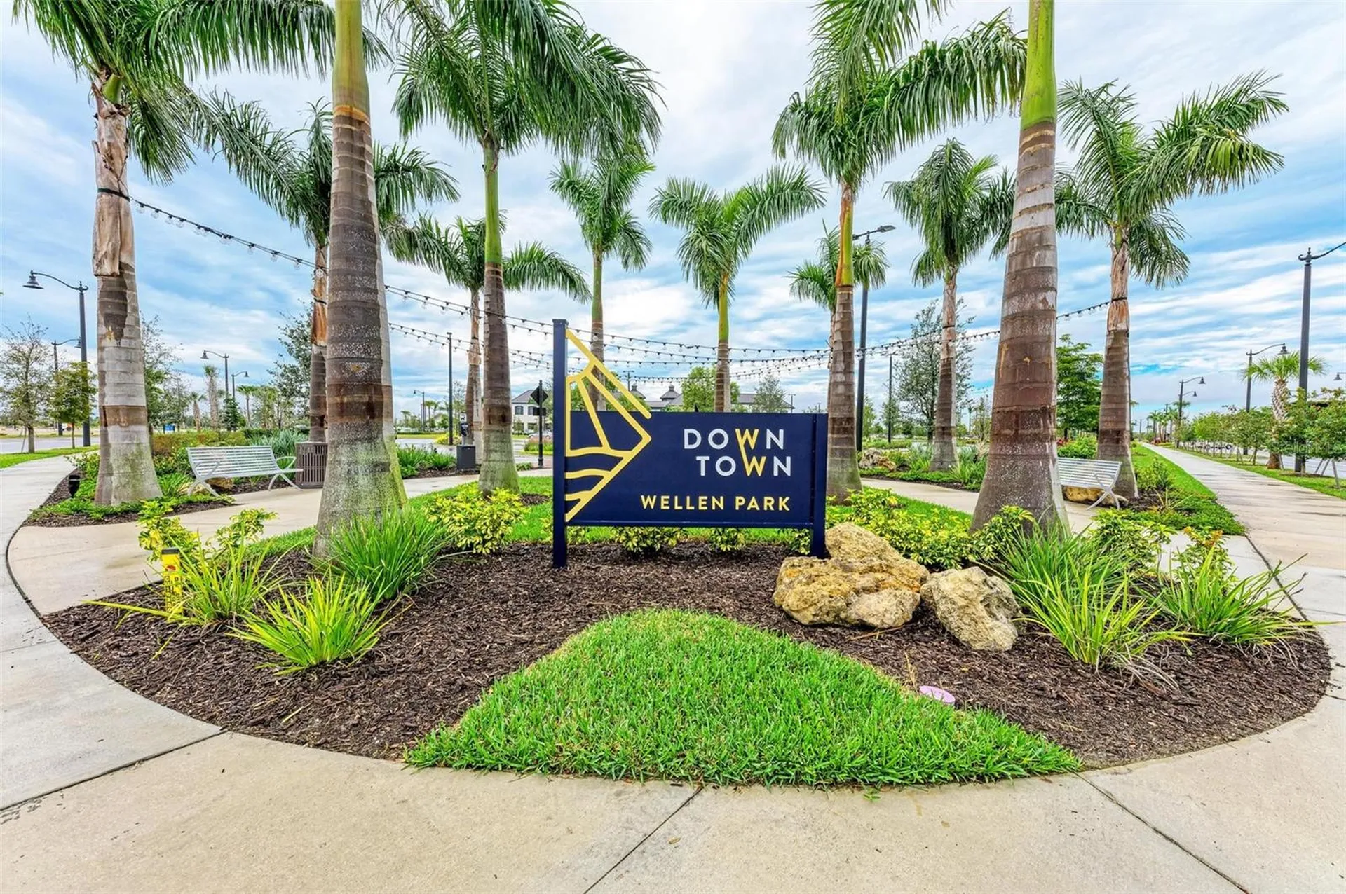 1126207439 Barcelona Drive North Port FL 34288