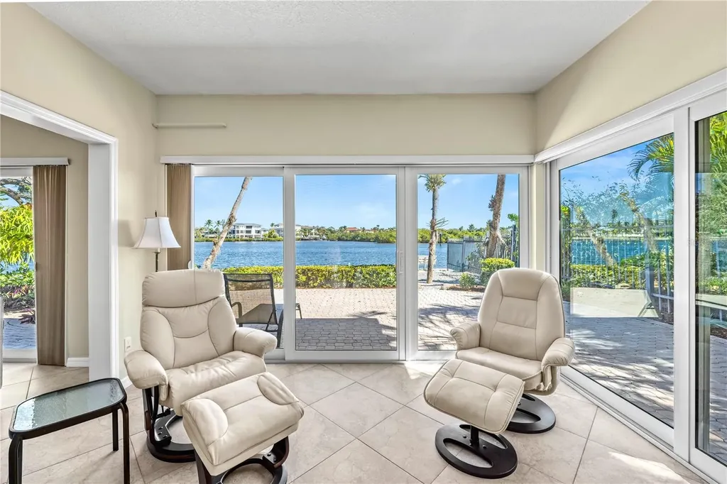 1320 Moonmist Drive Sarasota FL 34242