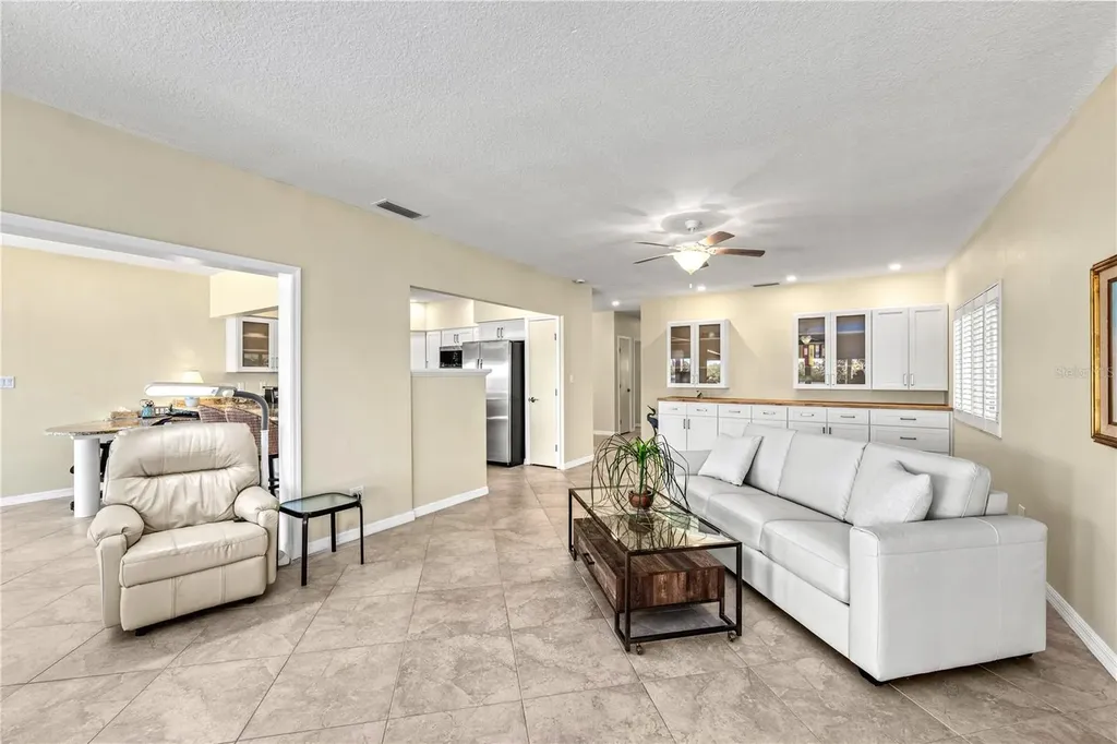 1320 Moonmist Drive Sarasota FL 34242