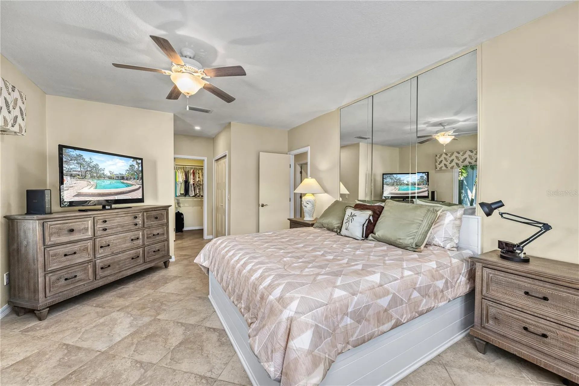 1320 Moonmist Drive Sarasota FL 34242