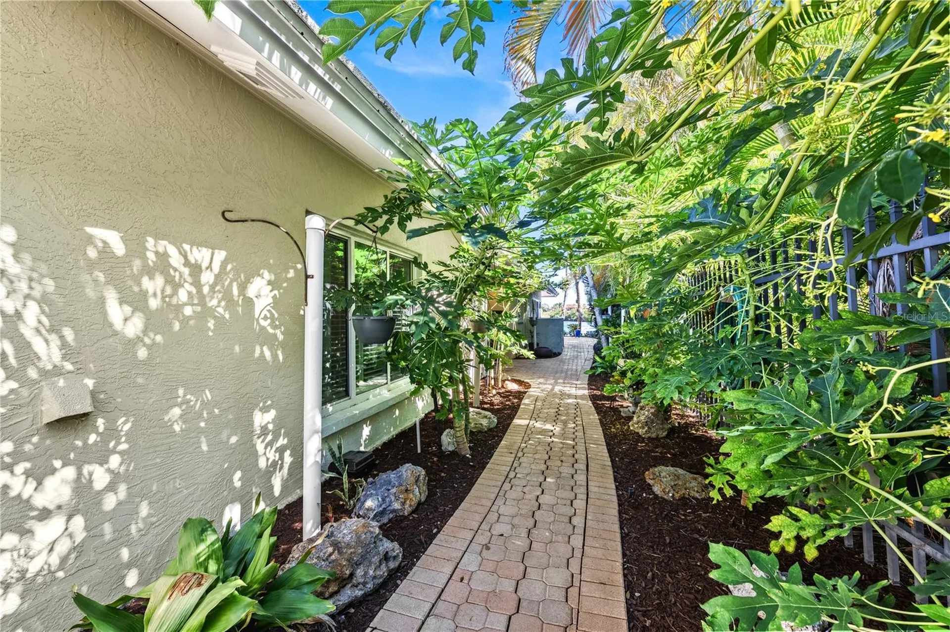 1320 Moonmist Drive Sarasota FL 34242