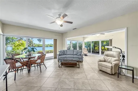 1320 Moonmist Drive Sarasota FL 34242
