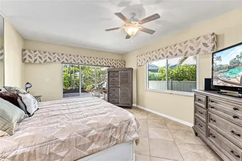 1320 Moonmist Drive Sarasota FL 34242