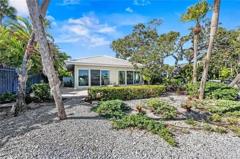 1320 Moonmist Drive Sarasota FL 34242