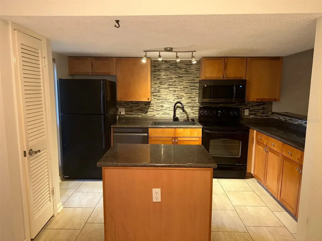 1810 NW 23rd Boulevard Gainesville FL 32605