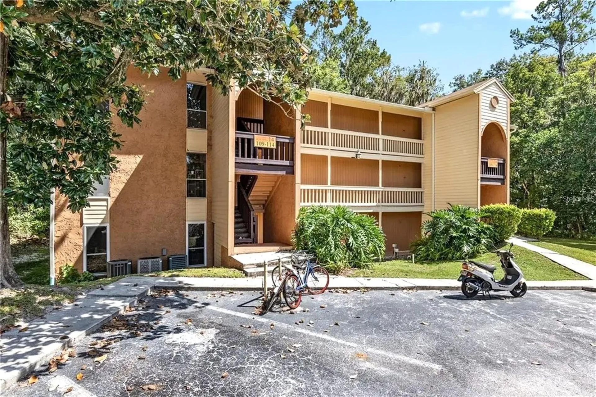 1810 NW 23rd Boulevard Gainesville FL 32605