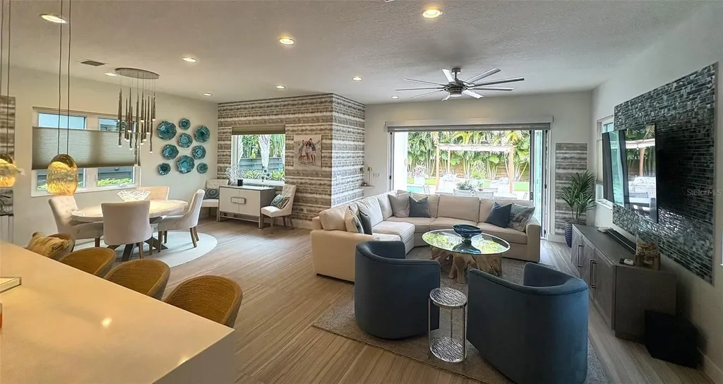 2323 Pine Terrace Sarasota FL 34231