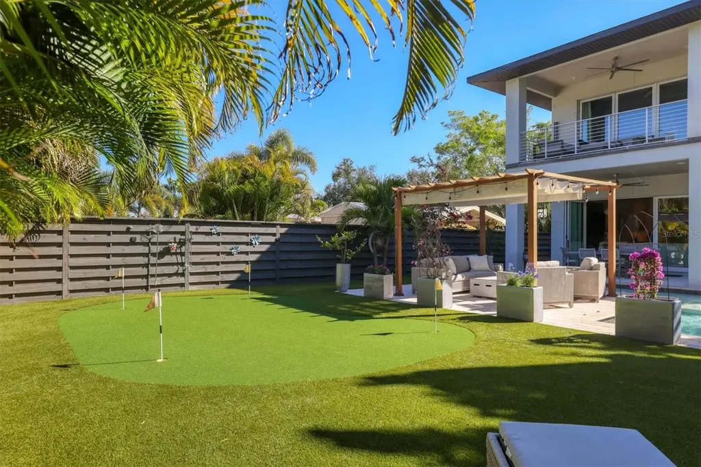2323 Pine Terrace Sarasota FL 34231