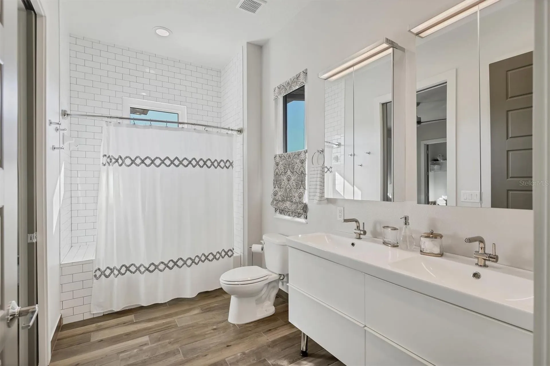 2323 Pine Terrace Sarasota FL 34231