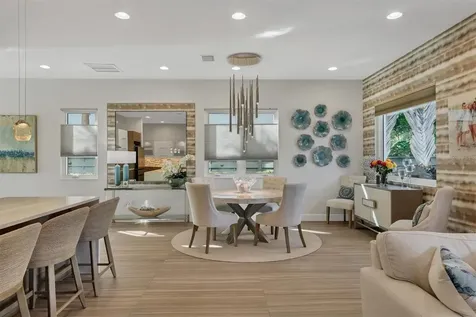 2323 Pine Terrace Sarasota FL 34231