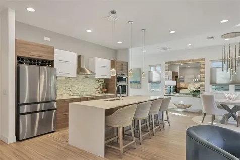 2323 Pine Terrace Sarasota FL 34231
