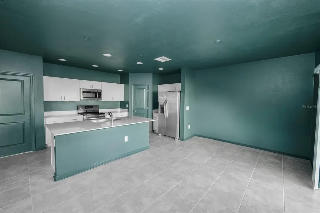 1465 Deepwater Circle Eagle Lake FL 33839
