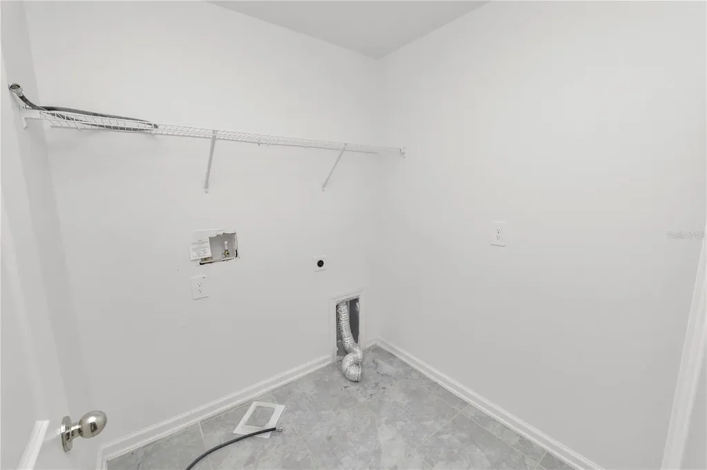 1465 Deepwater Circle Eagle Lake FL 33839