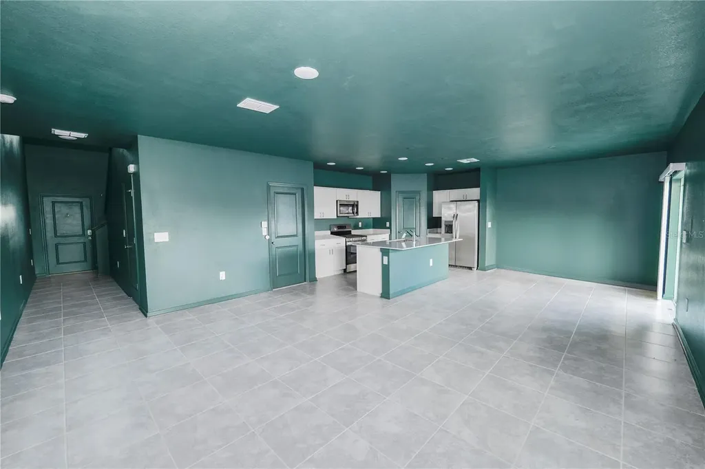 1465 Deepwater Circle Eagle Lake FL 33839