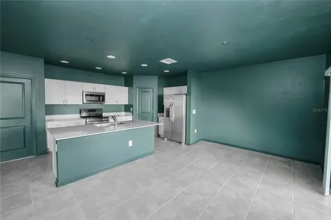 1465 Deepwater Circle Eagle Lake FL 33839