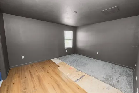 1465 Deepwater Circle Eagle Lake FL 33839
