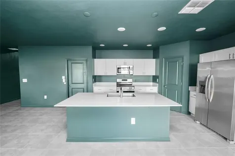 1465 Deepwater Circle Eagle Lake FL 33839