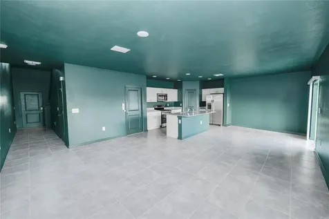 1465 Deepwater Circle Eagle Lake FL 33839