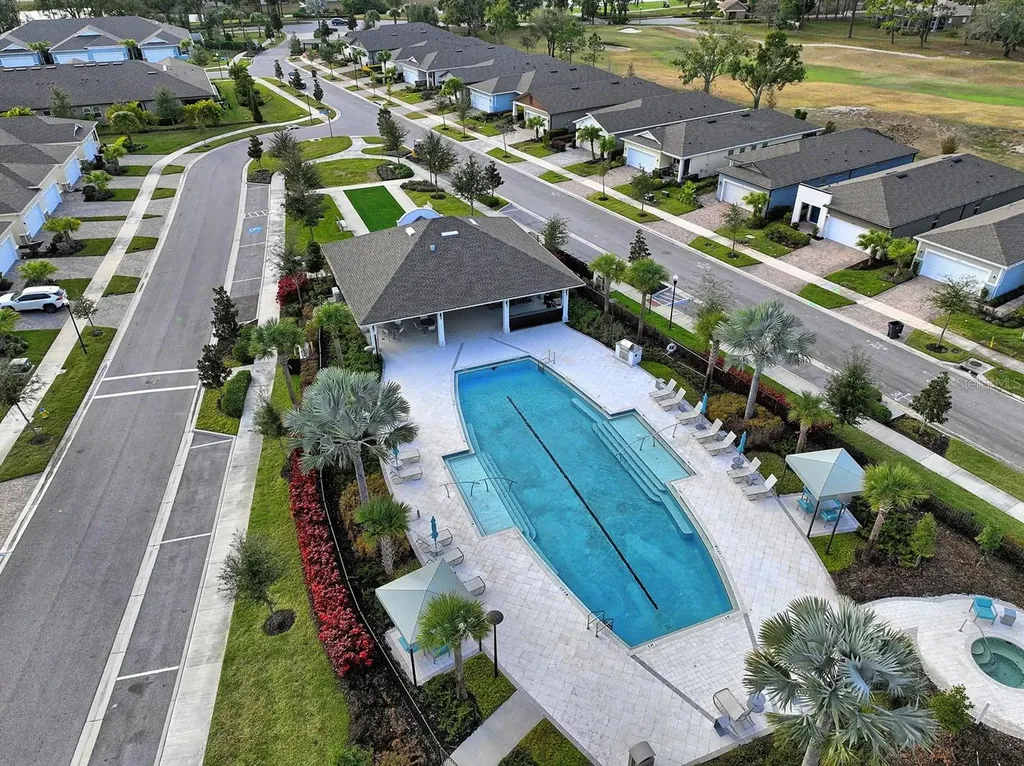 810 Ruddy Quail Place Sun City Center FL 33573
