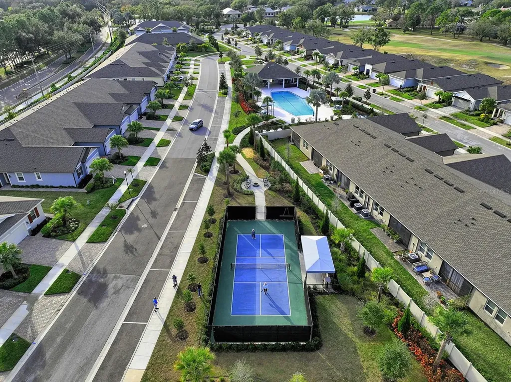 810 Ruddy Quail Place Sun City Center FL 33573
