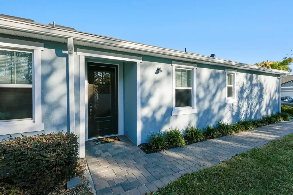 810 Ruddy Quail Place Sun City Center FL 33573