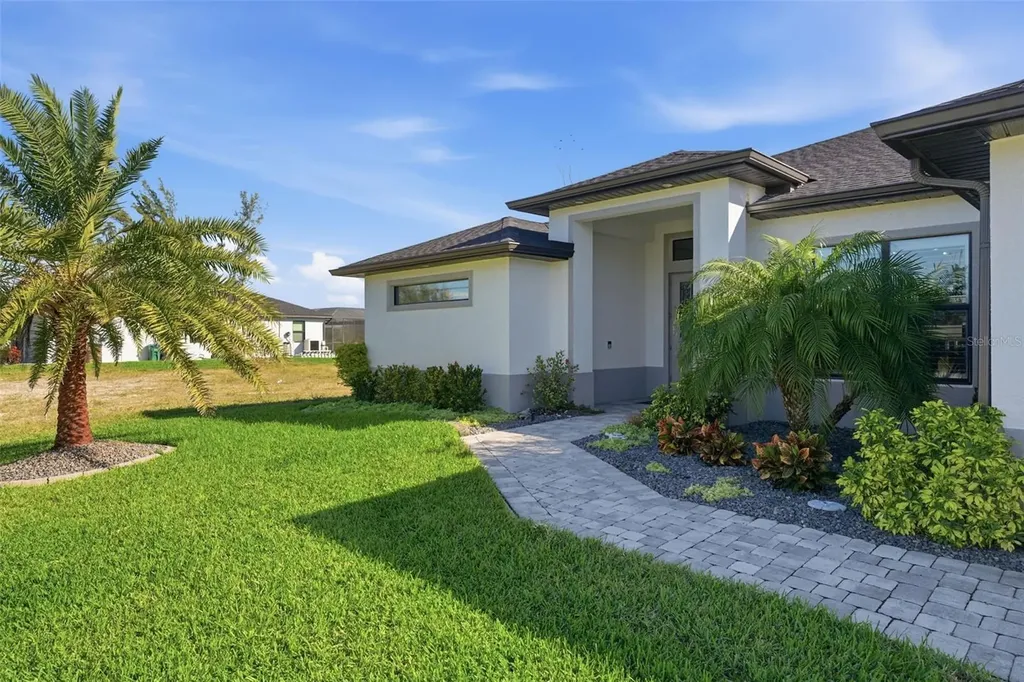 2115 SW 17th Place Cape Coral FL 33991