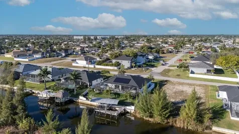 2115 SW 17th Place Cape Coral FL 33991