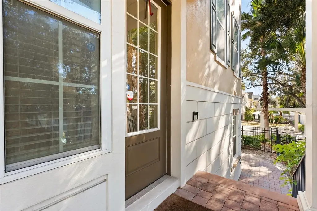 520 Lanark Court Orlando FL 32806