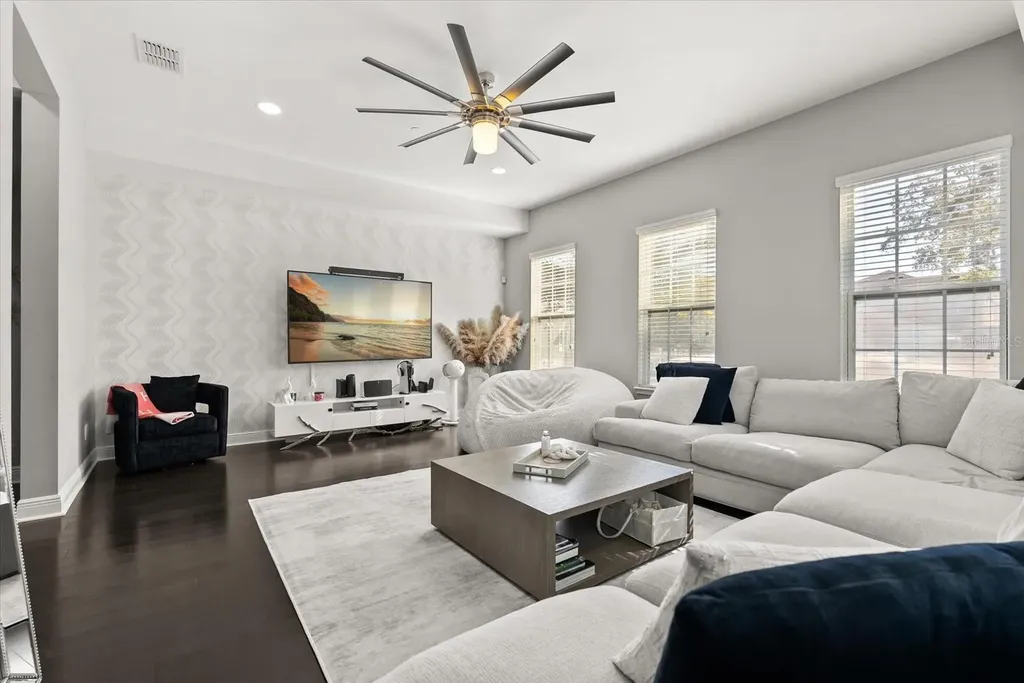 520 Lanark Court Orlando FL 32806