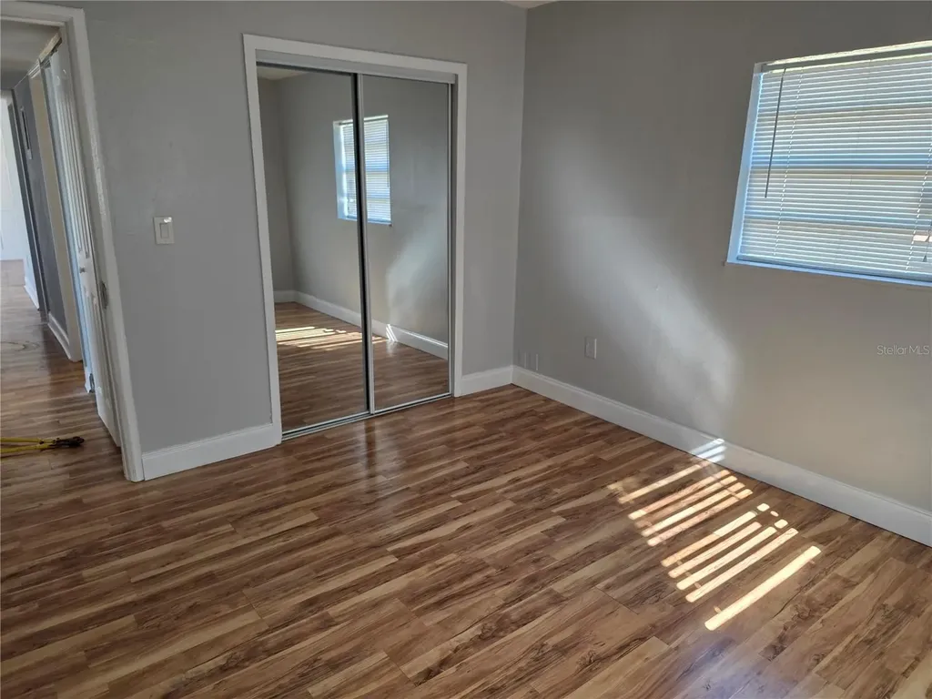 821 S Solandra Drive Orlando FL 32807