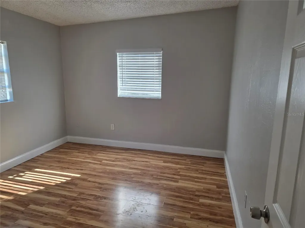 821 S Solandra Drive Orlando FL 32807
