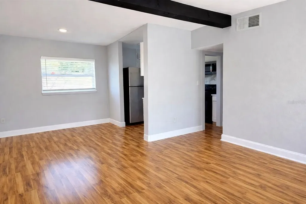 821 S Solandra Drive Orlando FL 32807