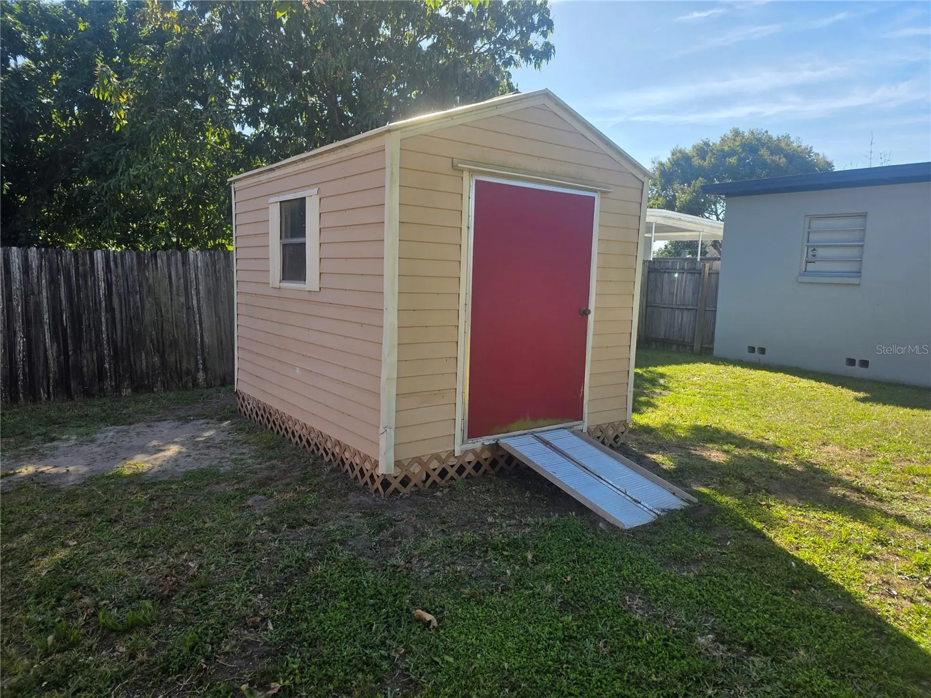 821 S Solandra Drive Orlando FL 32807