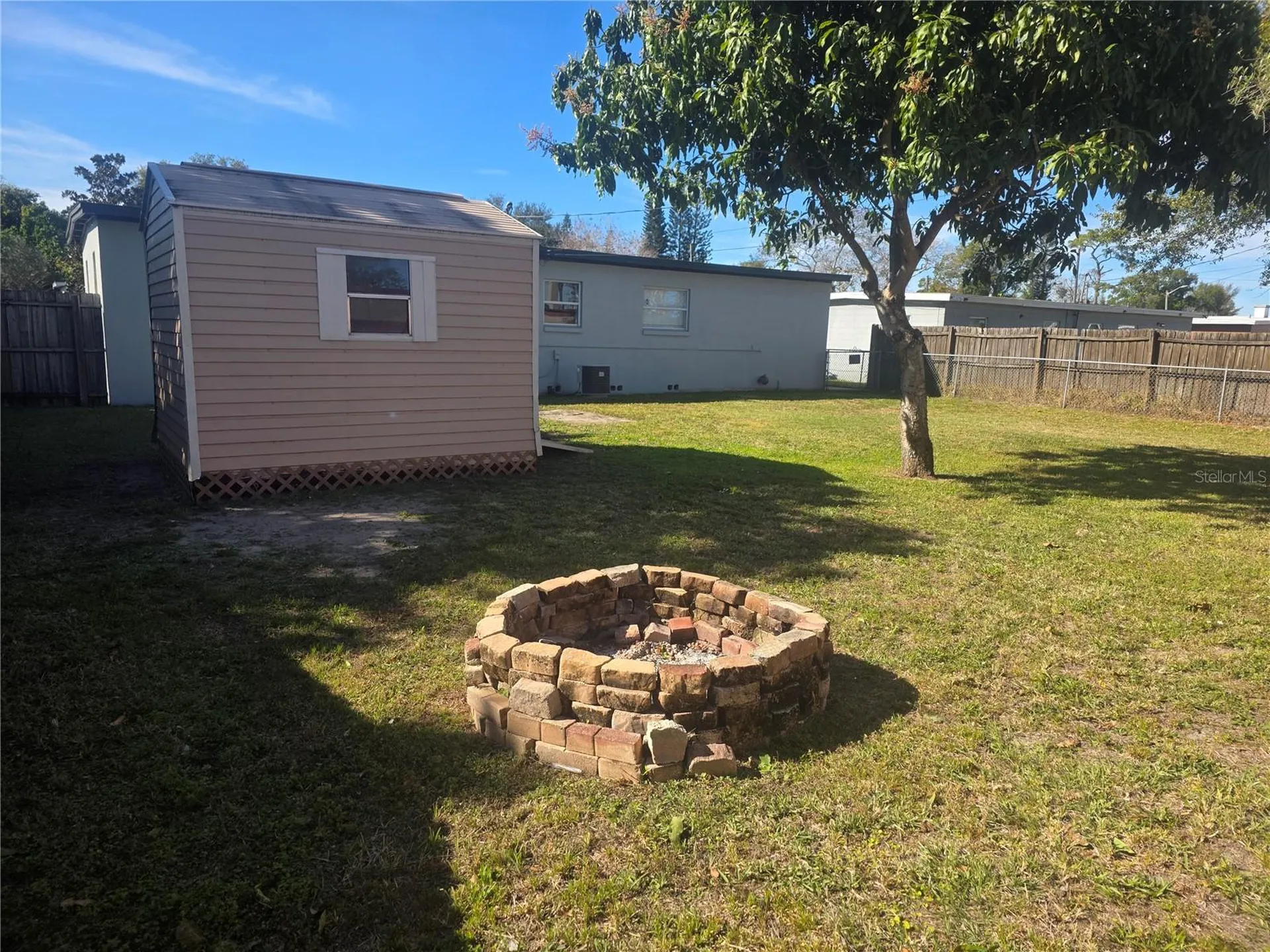 821 S Solandra Drive Orlando FL 32807