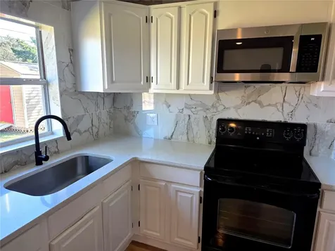 821 S Solandra Drive Orlando FL 32807