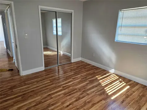 821 S Solandra Drive Orlando FL 32807