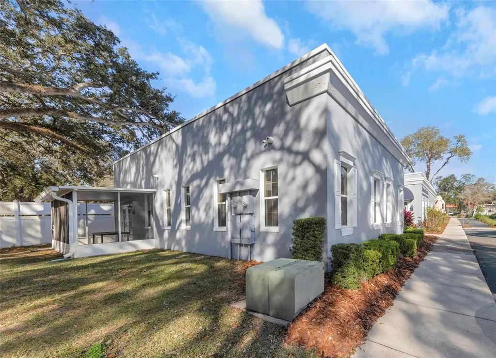 14506 University Point Place Tampa FL 33613