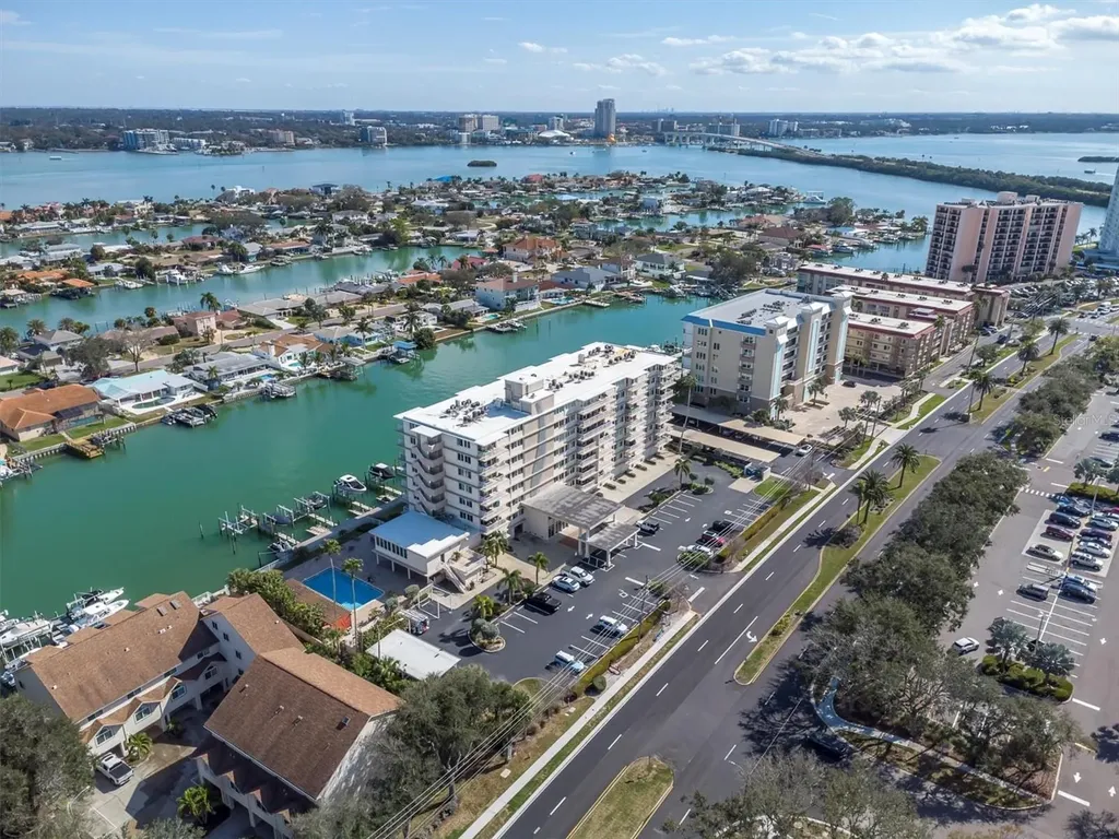 223 Island Way Clearwater FL 33767