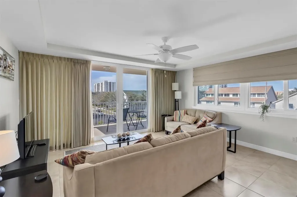 223 Island Way Clearwater FL 33767