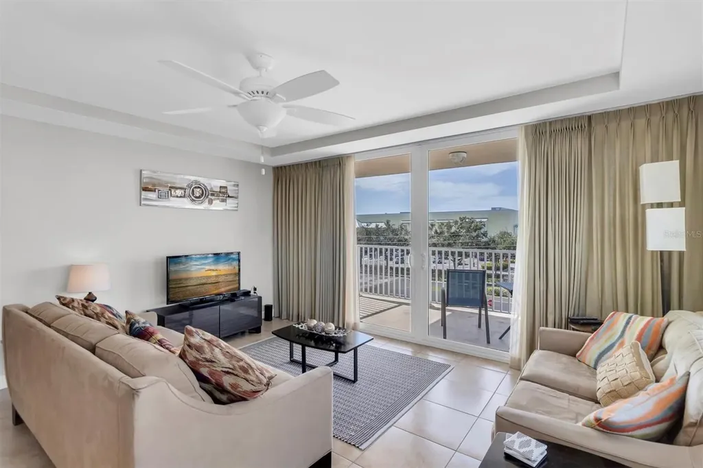 223 Island Way Clearwater FL 33767