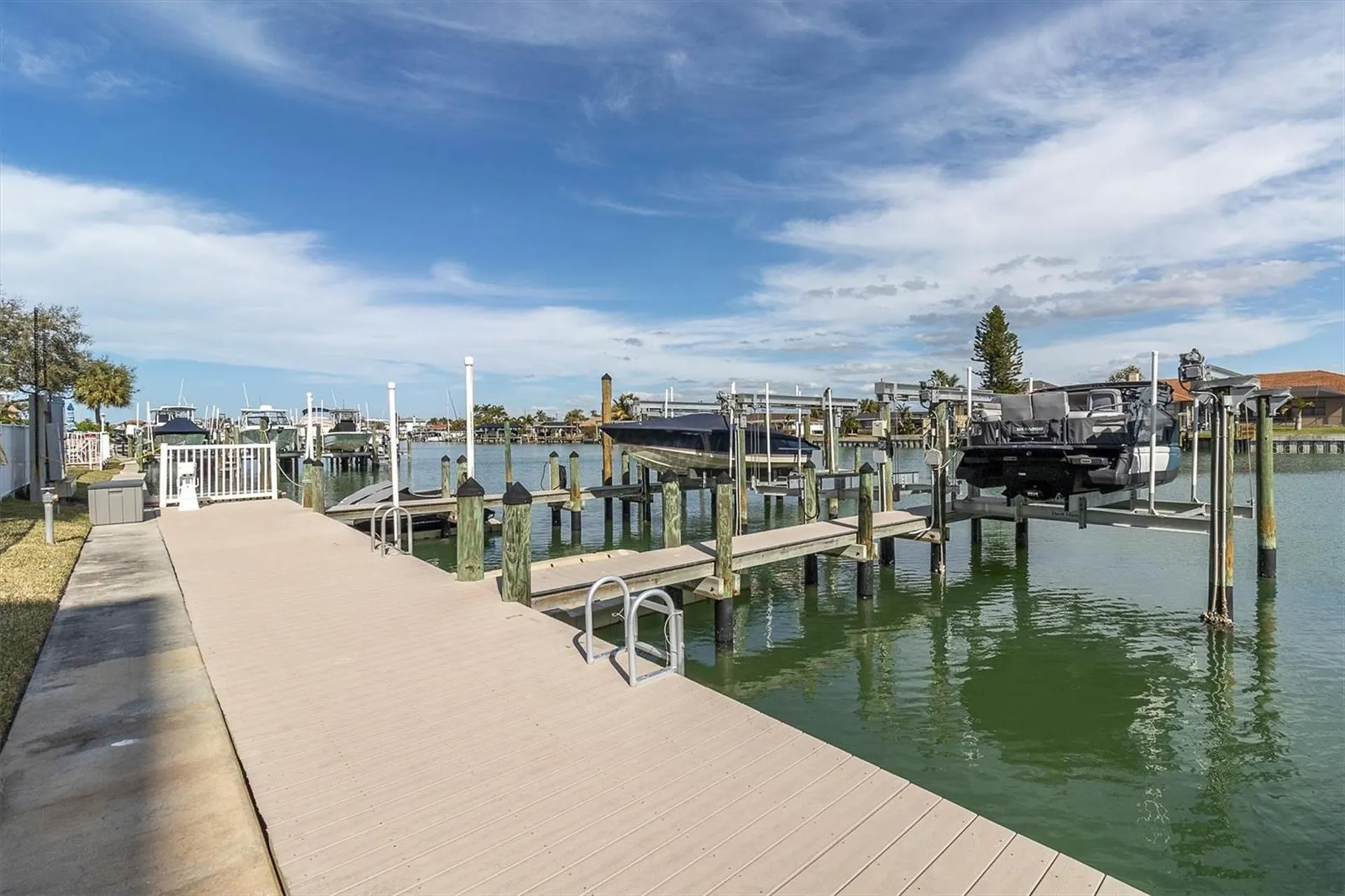 223 Island Way Clearwater FL 33767