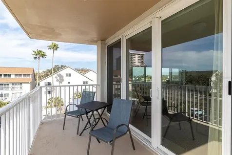 223 Island Way Clearwater FL 33767