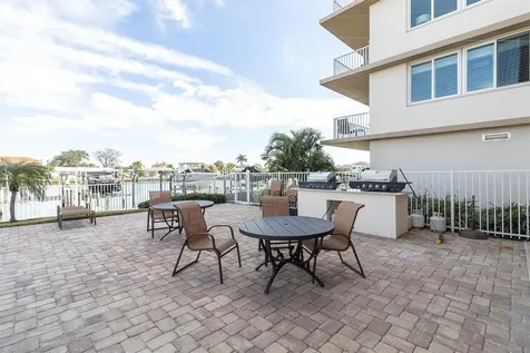 223 Island Way Clearwater FL 33767