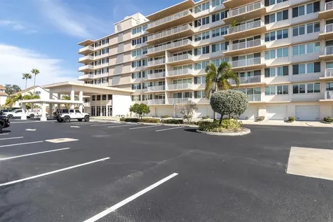 223 Island Way Clearwater FL 33767